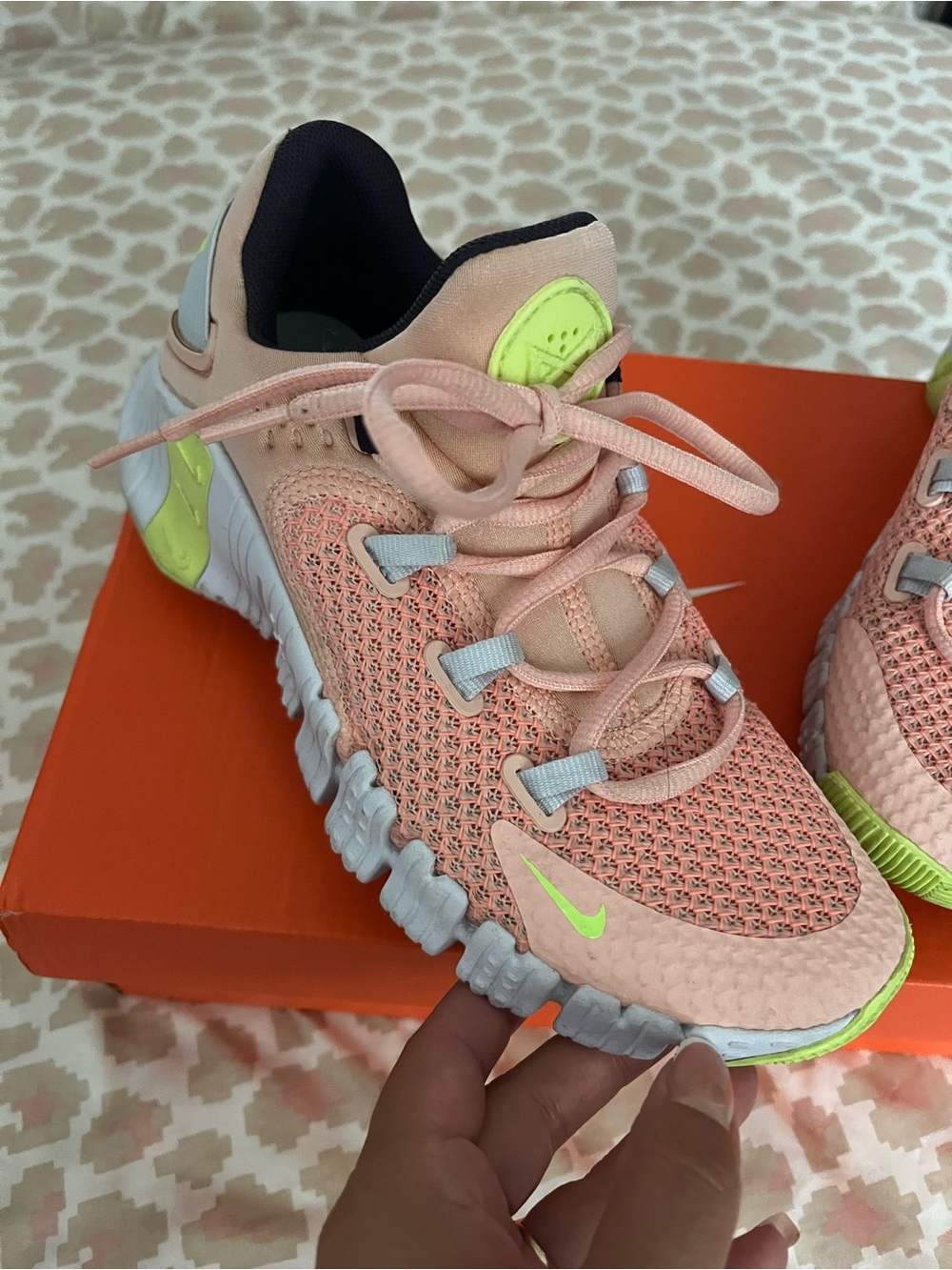 Nike METCON Peach & Neon Green Lightweight Running Shoes - Picture 4 of 4